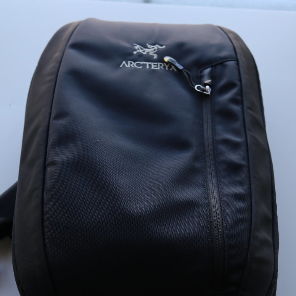Arcteryx Blade 15 Backpack + Rain cover